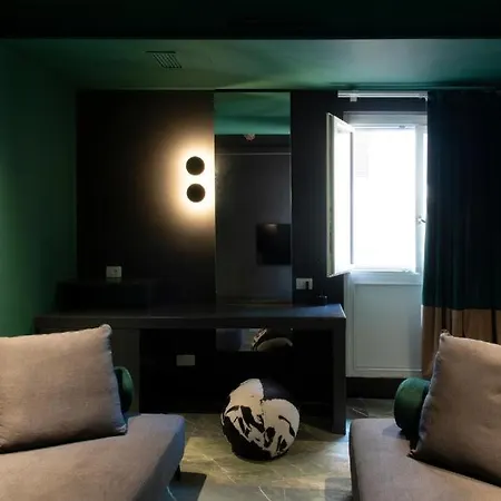 Colonna Collection Rom