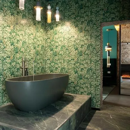 Colonna Collection