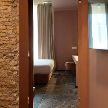Colonna Collection Konukevi 4*